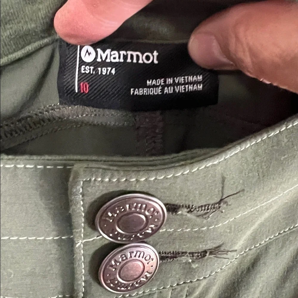 Marmot women’s Kodachrome Convertible Pant In Crocodile Green